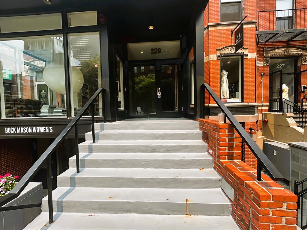 229 Newbury Street # 5