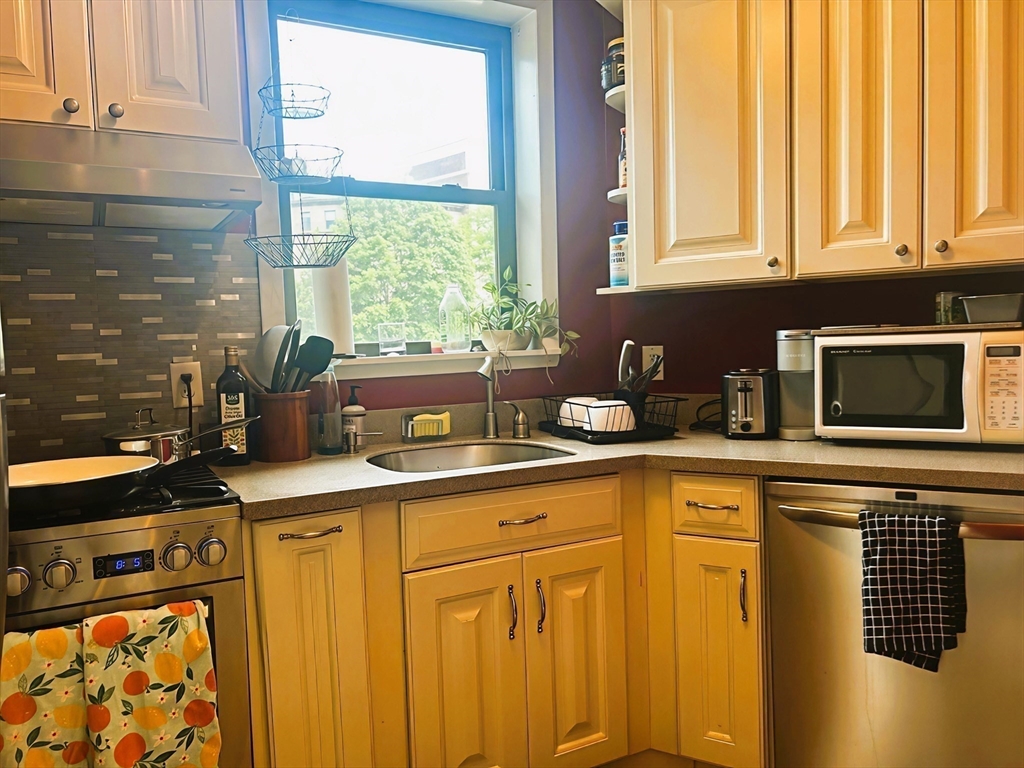 1706 Commonwealth Ave # 31