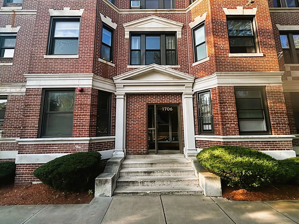1706 Commonwealth Ave # 31