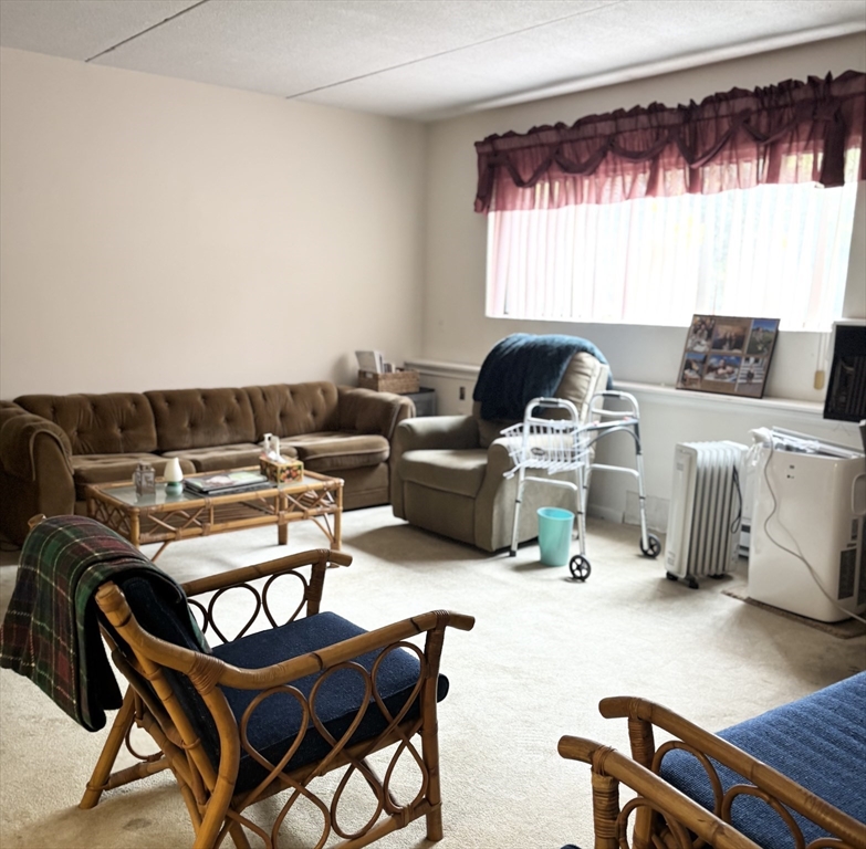 24 Faxon St # 4