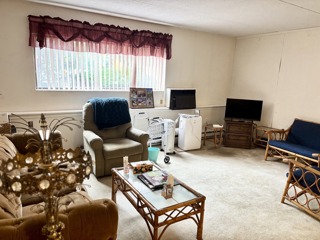 24 Faxon St # 4