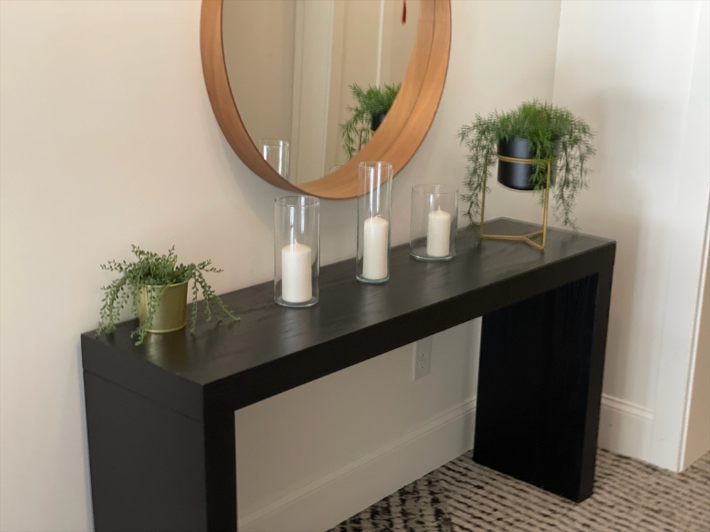 67-69 Cummins Hwy # 101