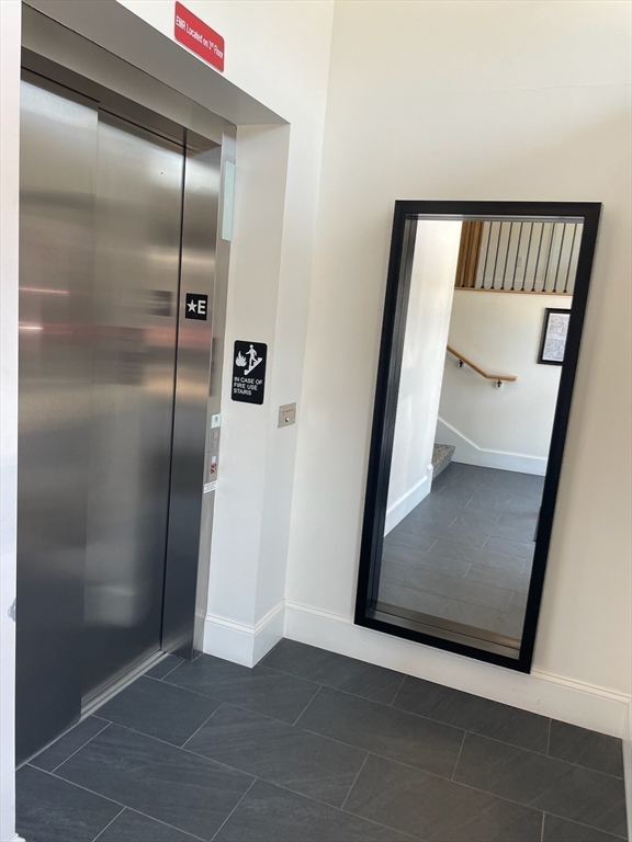 67-69 Cummins Hwy # 101