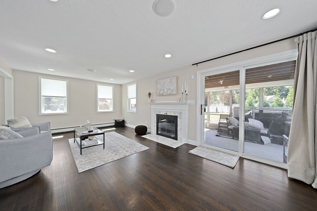 1 Breton Dr
