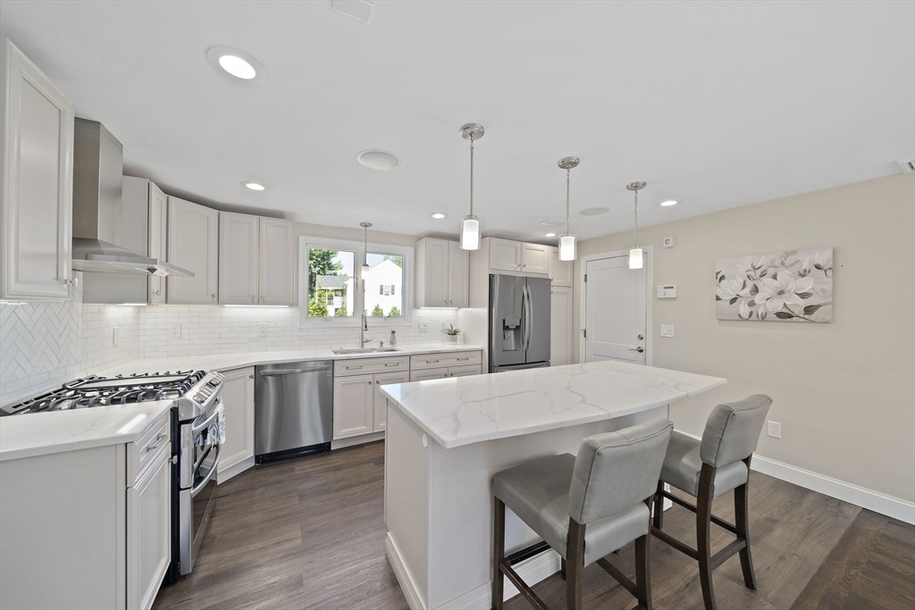 1 Breton Dr
