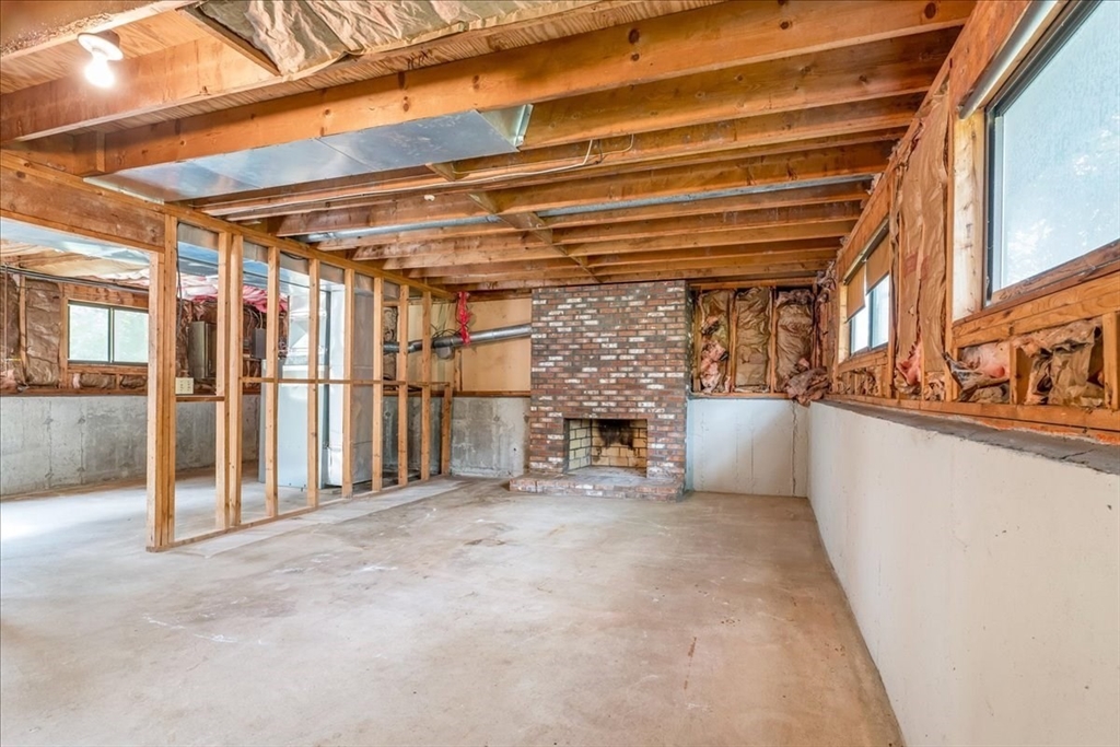 110 Queens Brook Rd, Pembroke