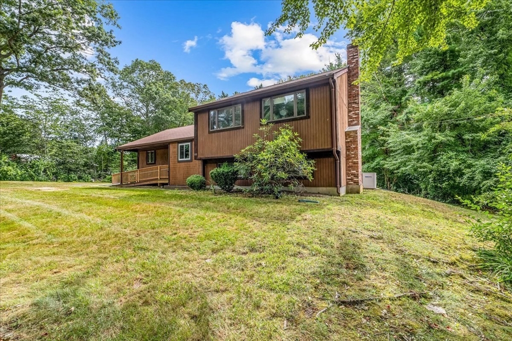 110 Queens Brook Rd, Pembroke