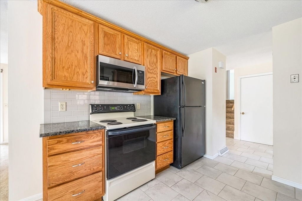 110 Queens Brook Rd, Pembroke