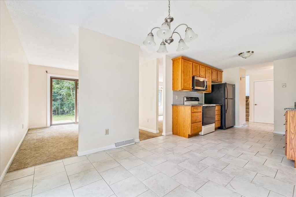 110 Queens Brook Rd, Pembroke