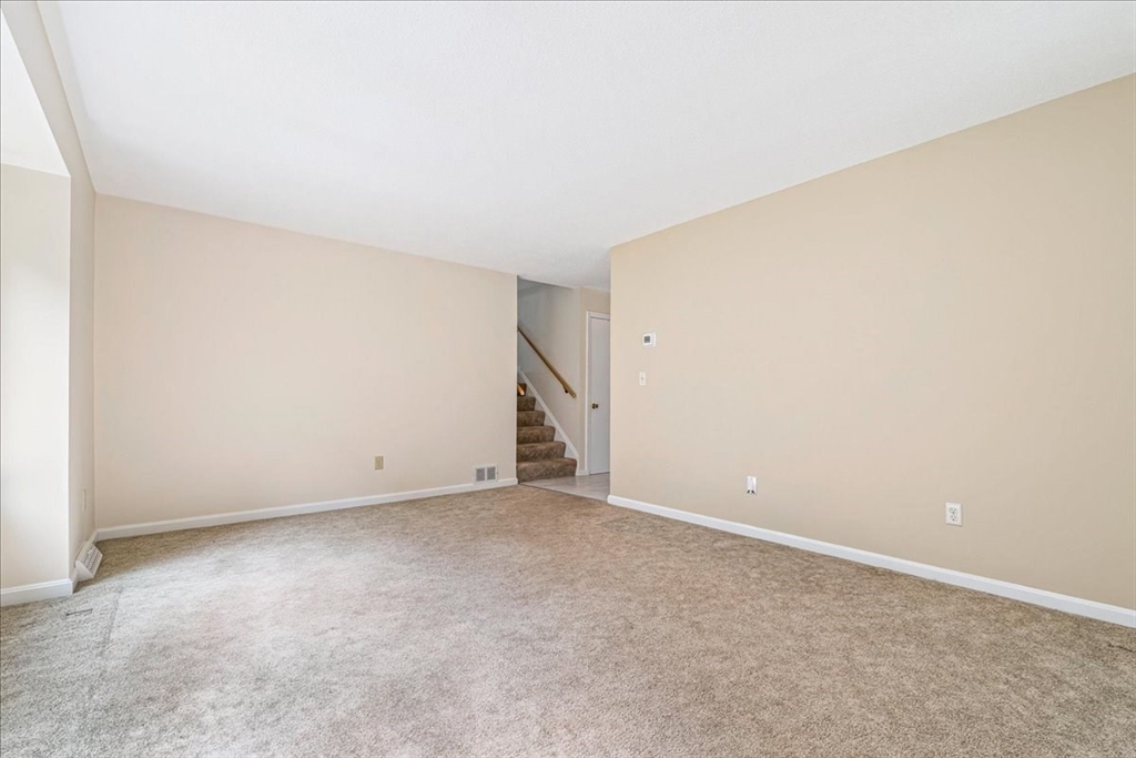 110 Queens Brook Rd, Pembroke