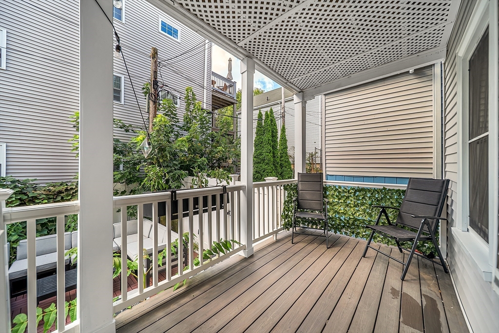 311 Lexington St # 1