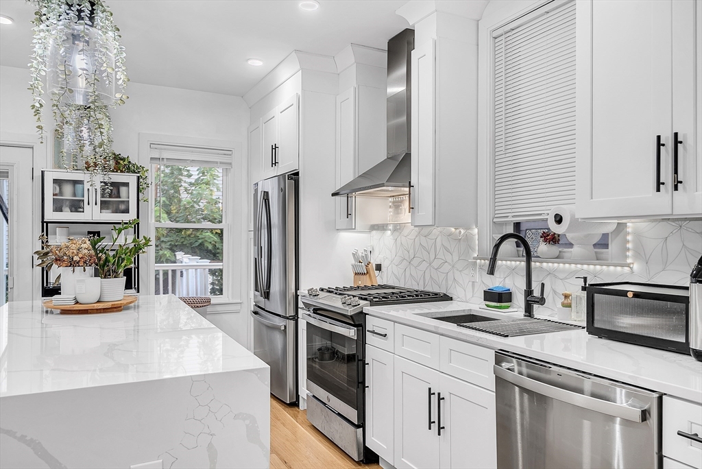 311 Lexington St # 1