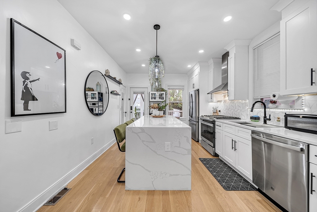 311 Lexington St # 1