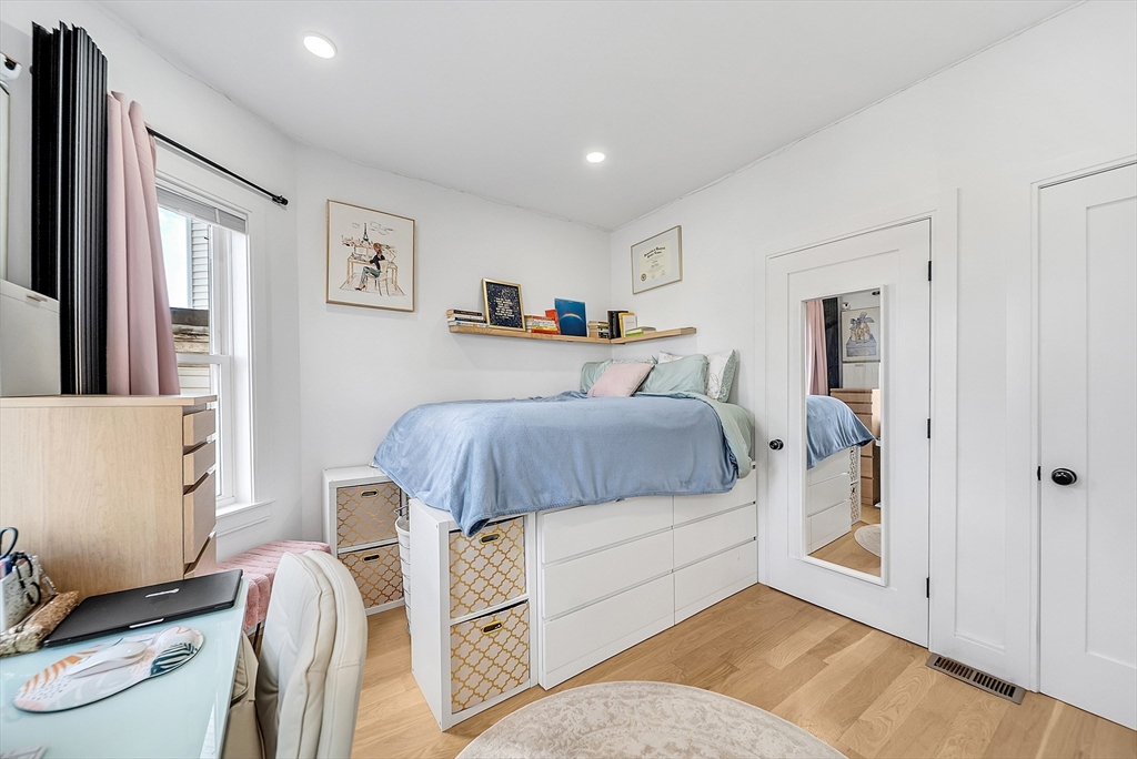 311 Lexington St # 1