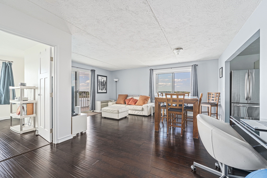 200 Cove Way # 1012