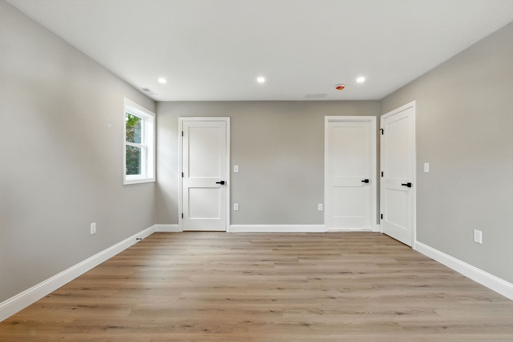 31 Edgewood Ave