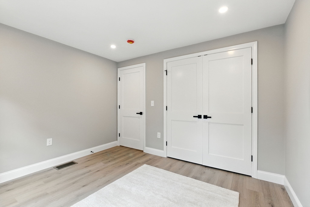 31 Edgewood Ave