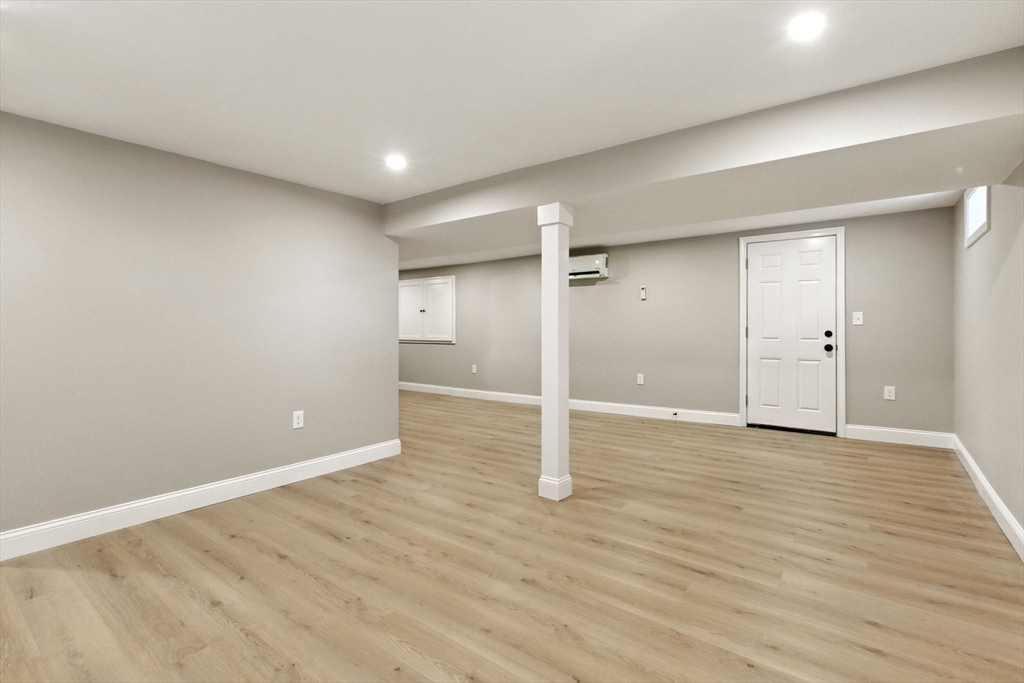 31 Edgewood Ave