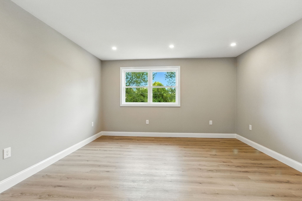 31 Edgewood Ave