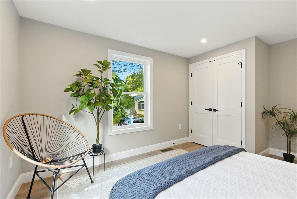 31 Edgewood Ave