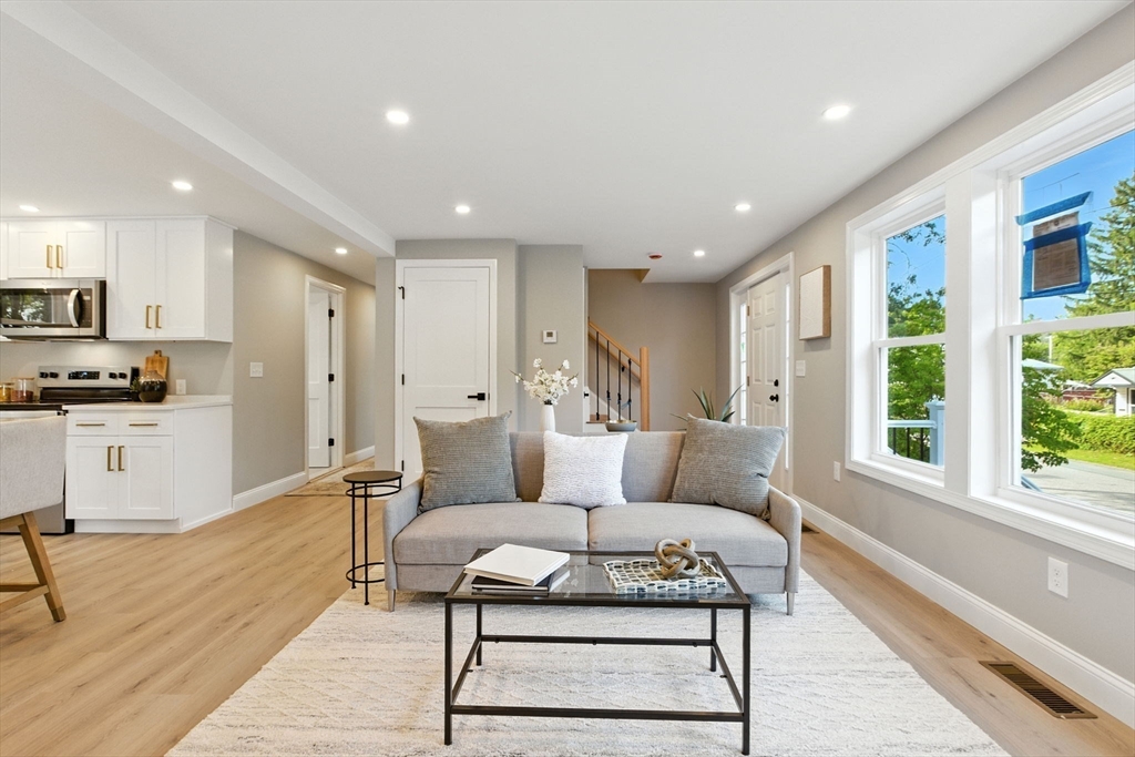 31 Edgewood Ave