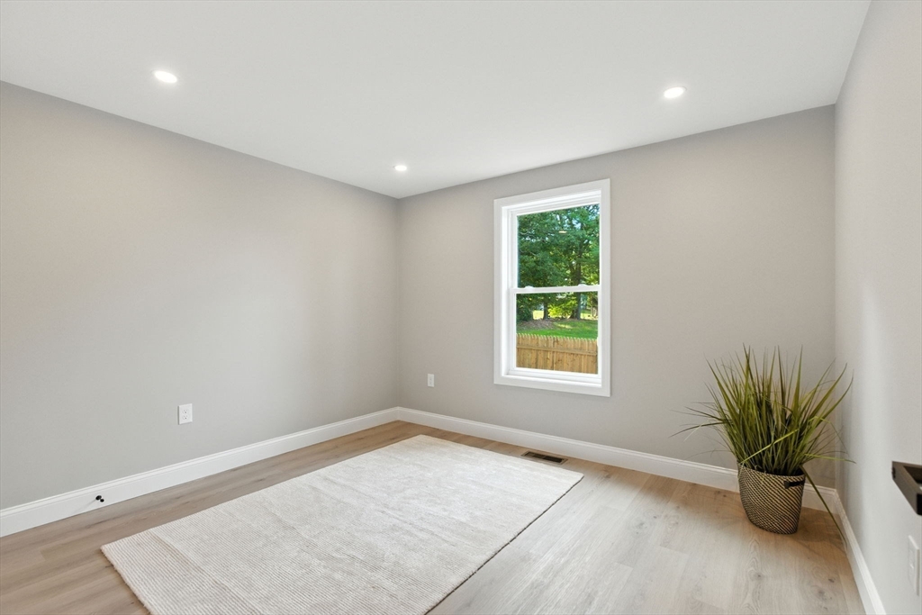 31 Edgewood Ave