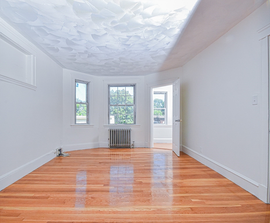 19 Ronan St # 3