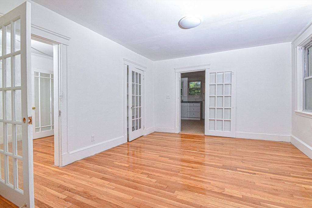 19 Ronan St # 3