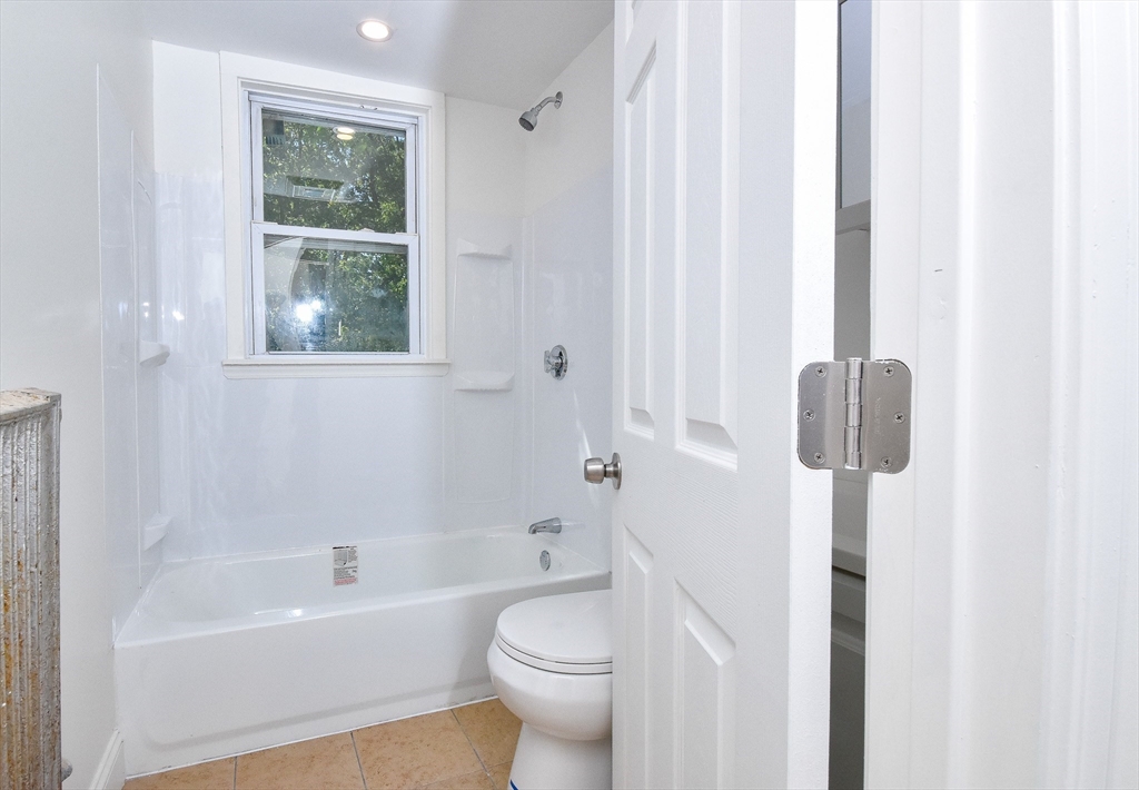 19 Ronan St # 3