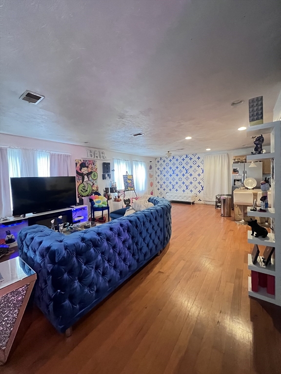 72 Geneva Ave