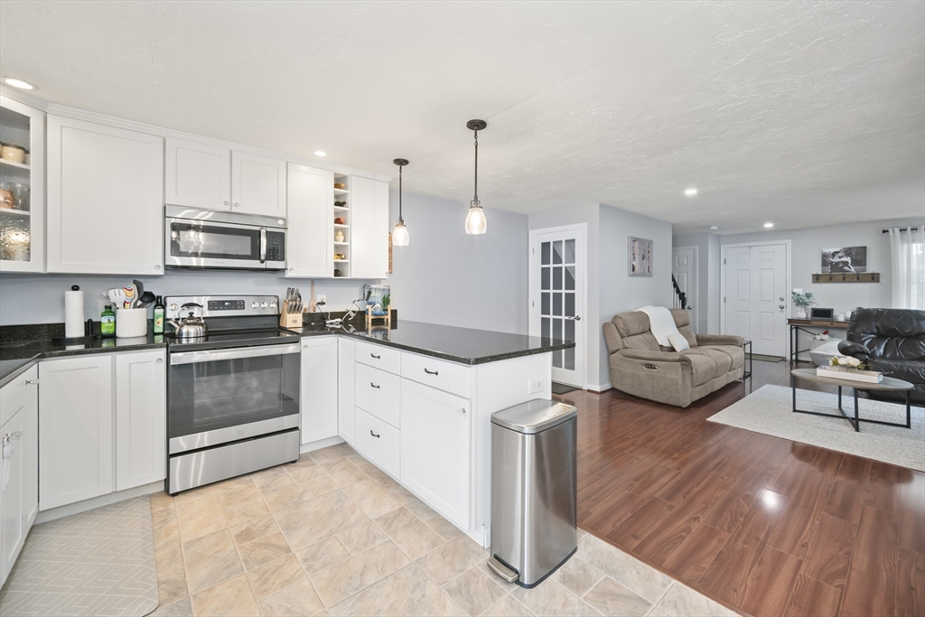 585 Turnpike St # 23, Easton Unit: 23