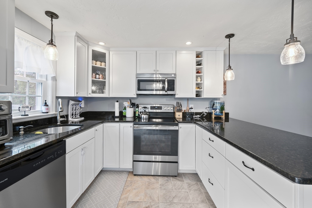 585 Turnpike St # 23, Easton Unit: 23