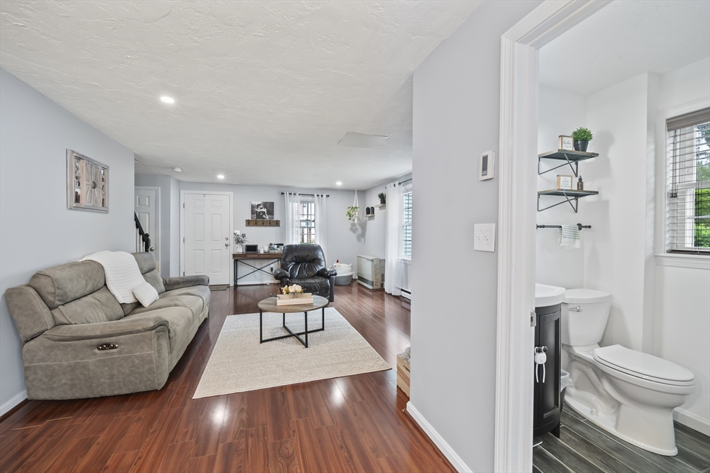 585 Turnpike St # 23, Easton Unit: 23