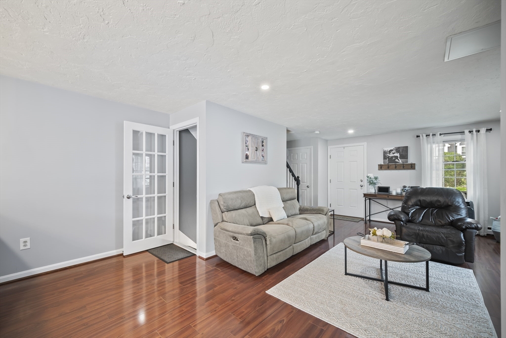 585 Turnpike St # 23, Easton Unit: 23