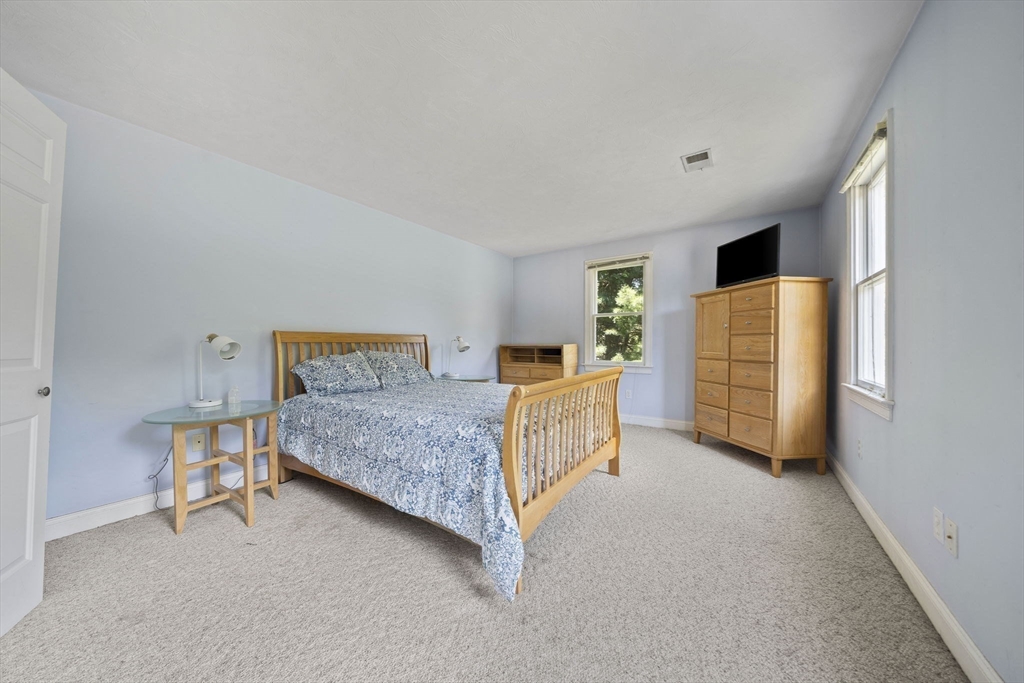 36 Sierra Dr