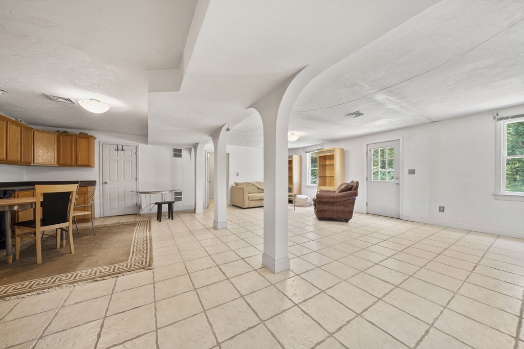 36 Sierra Dr