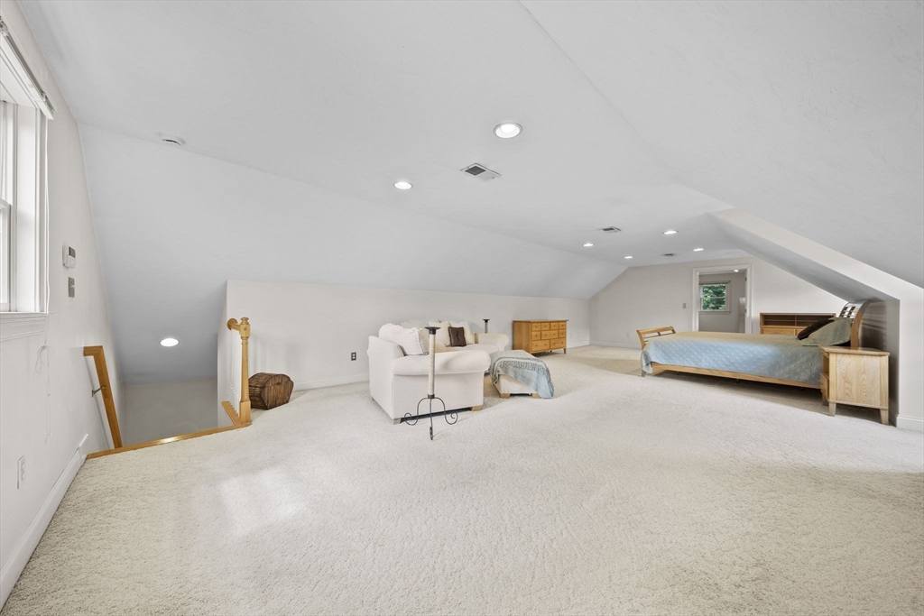 36 Sierra Dr
