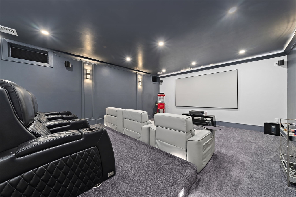 116 Indian Ln