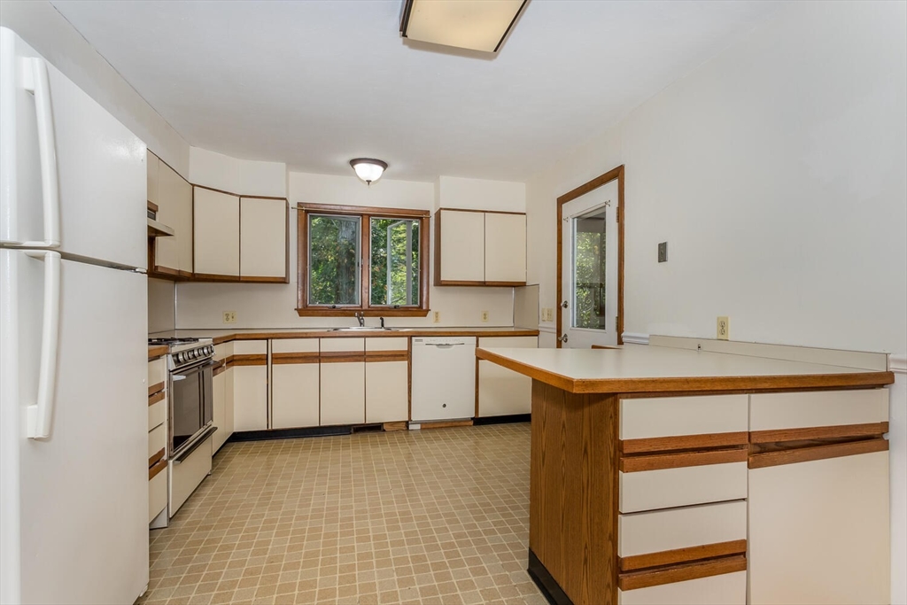 19 Walnut Knls