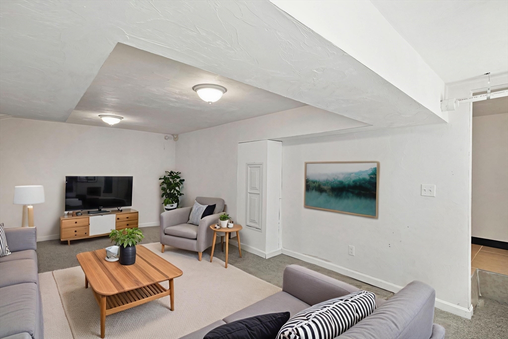 104 Center St # 104