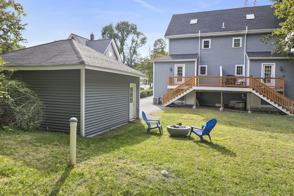 104 Center St # 104