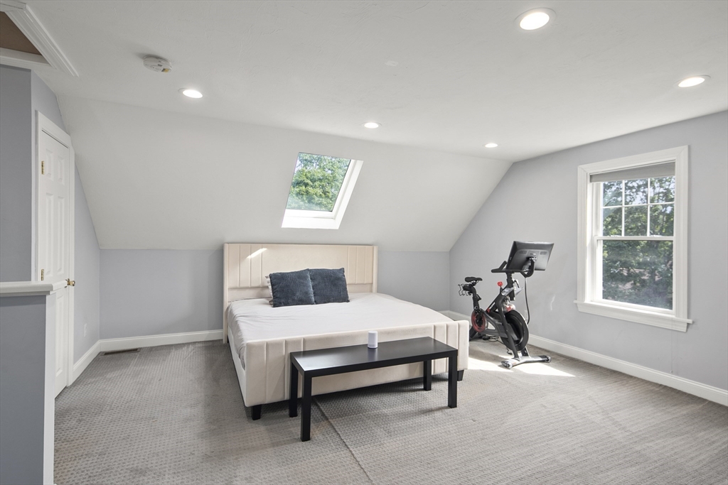 104 Center St # 104