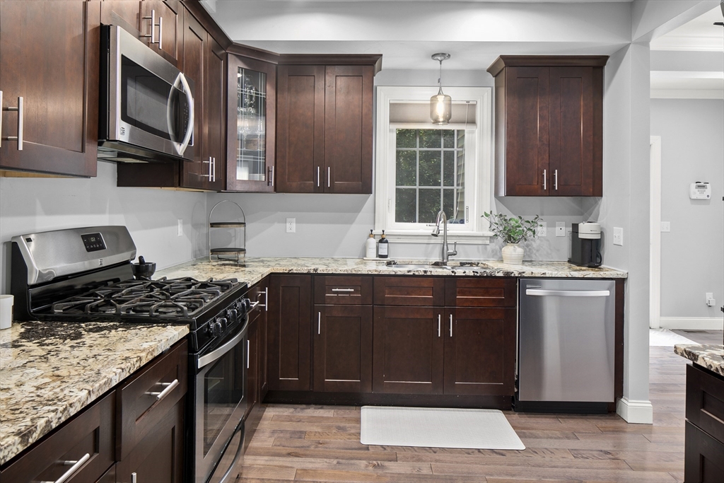 104 Center St # 104