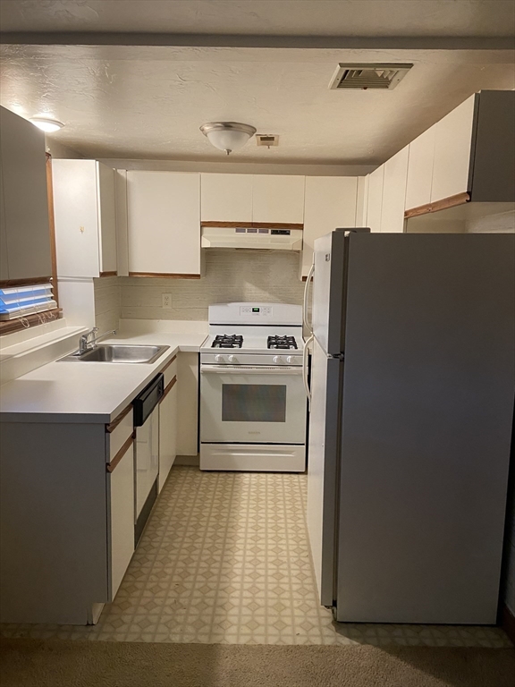 6 Bristol St. # 2B Unit: #2B