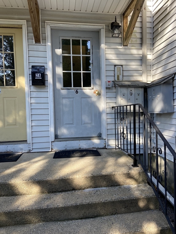 6 Bristol St. # 2B Unit: #2B