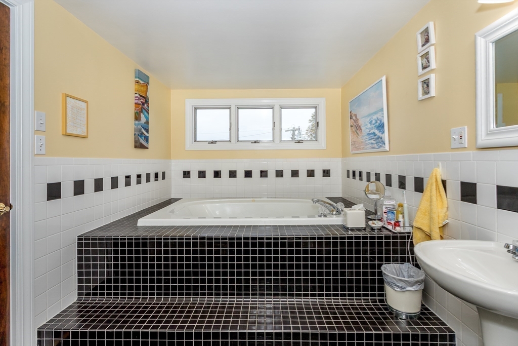 43 Parke Ave