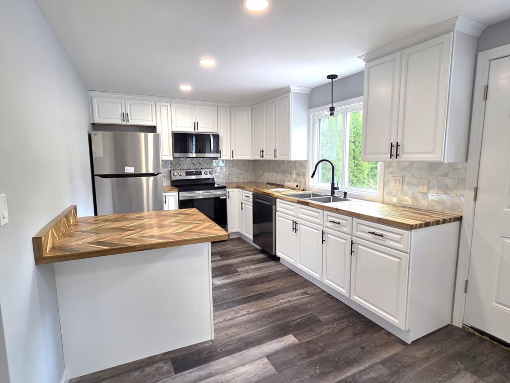 276 Sumner St # 1