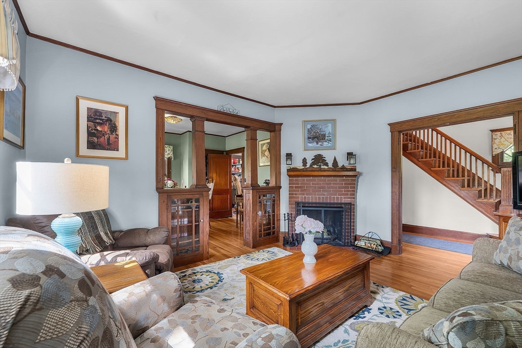 296 N Main St