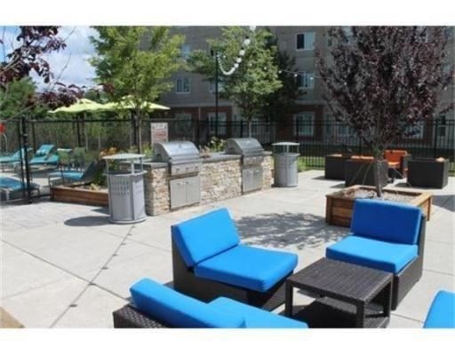 1 Cityview Ln # 210