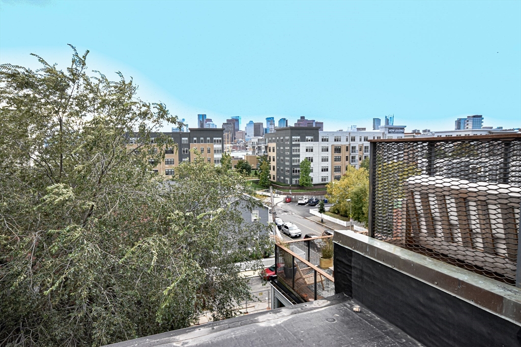 61 Webster St # 3, Boston Unit: 3